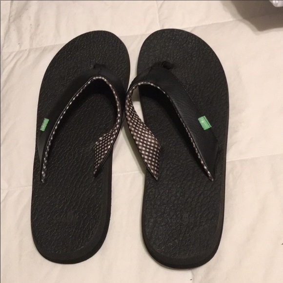 Sanuk Shoes - Sanuk black sandals